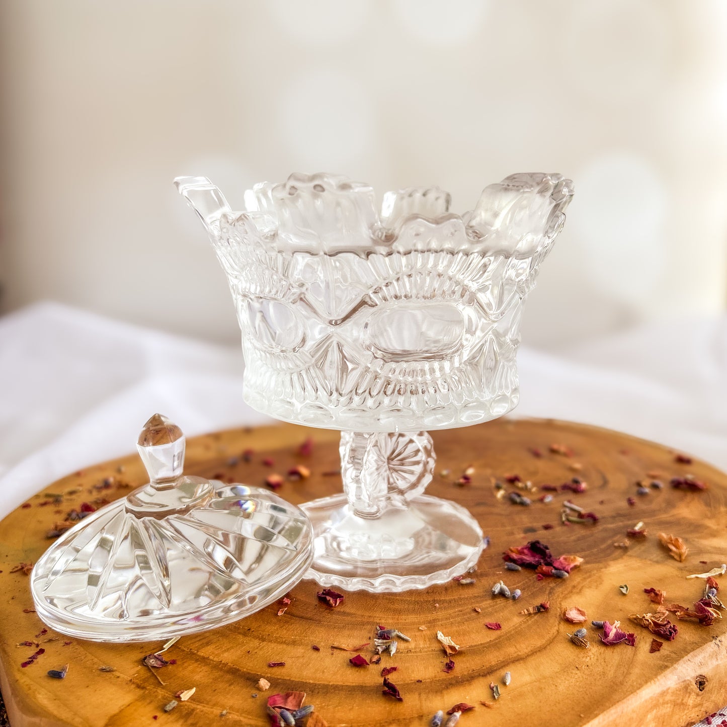 Heirloom Pedestal Bowl